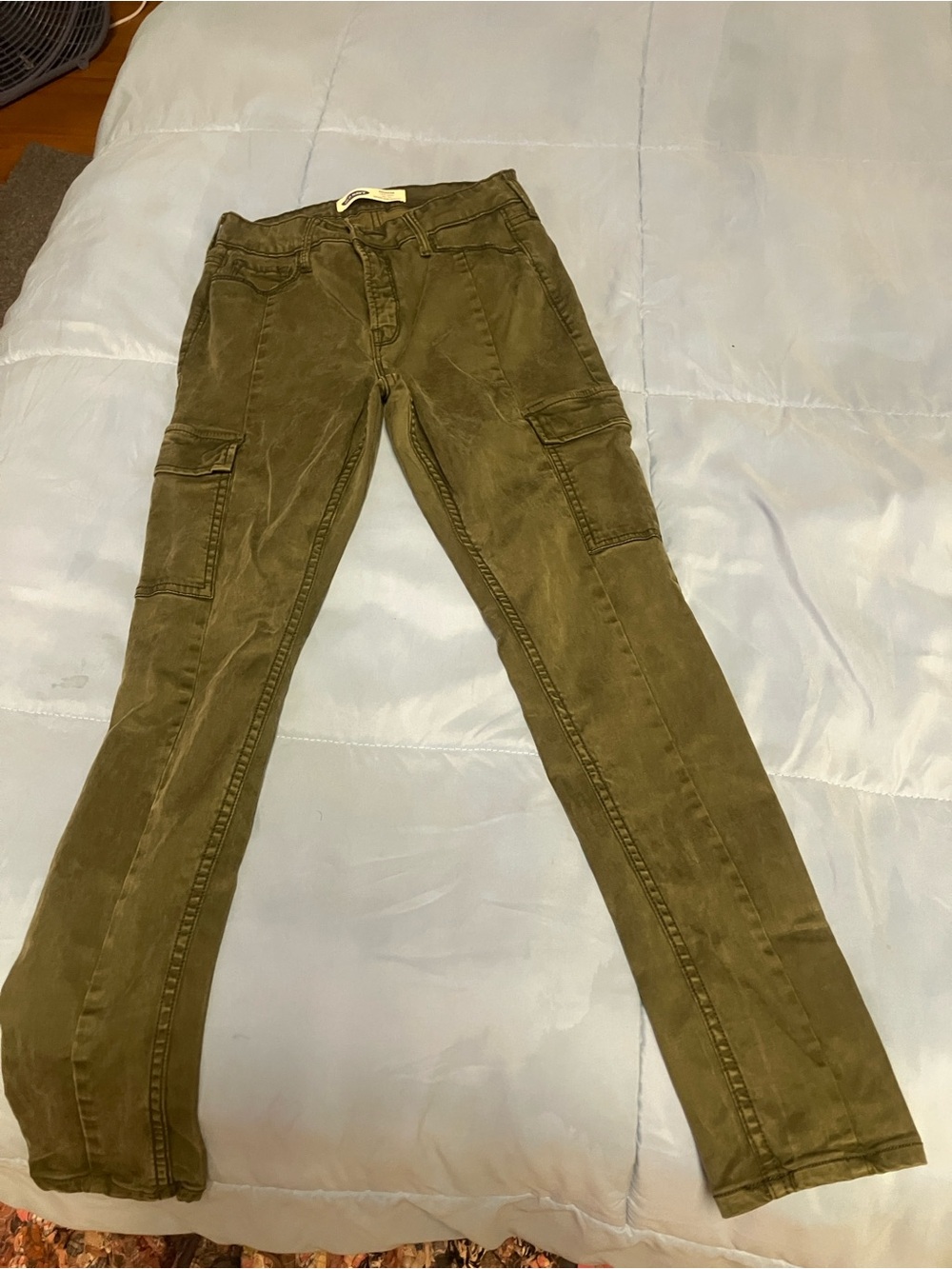 Old Navy Olive Rockstar Super Skinny Cargo Pants